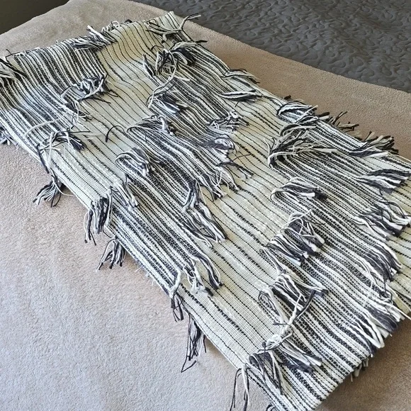 Anthropologie Boho 100% Cotton Fringe Throw| NWOT - Picture 6 of 9